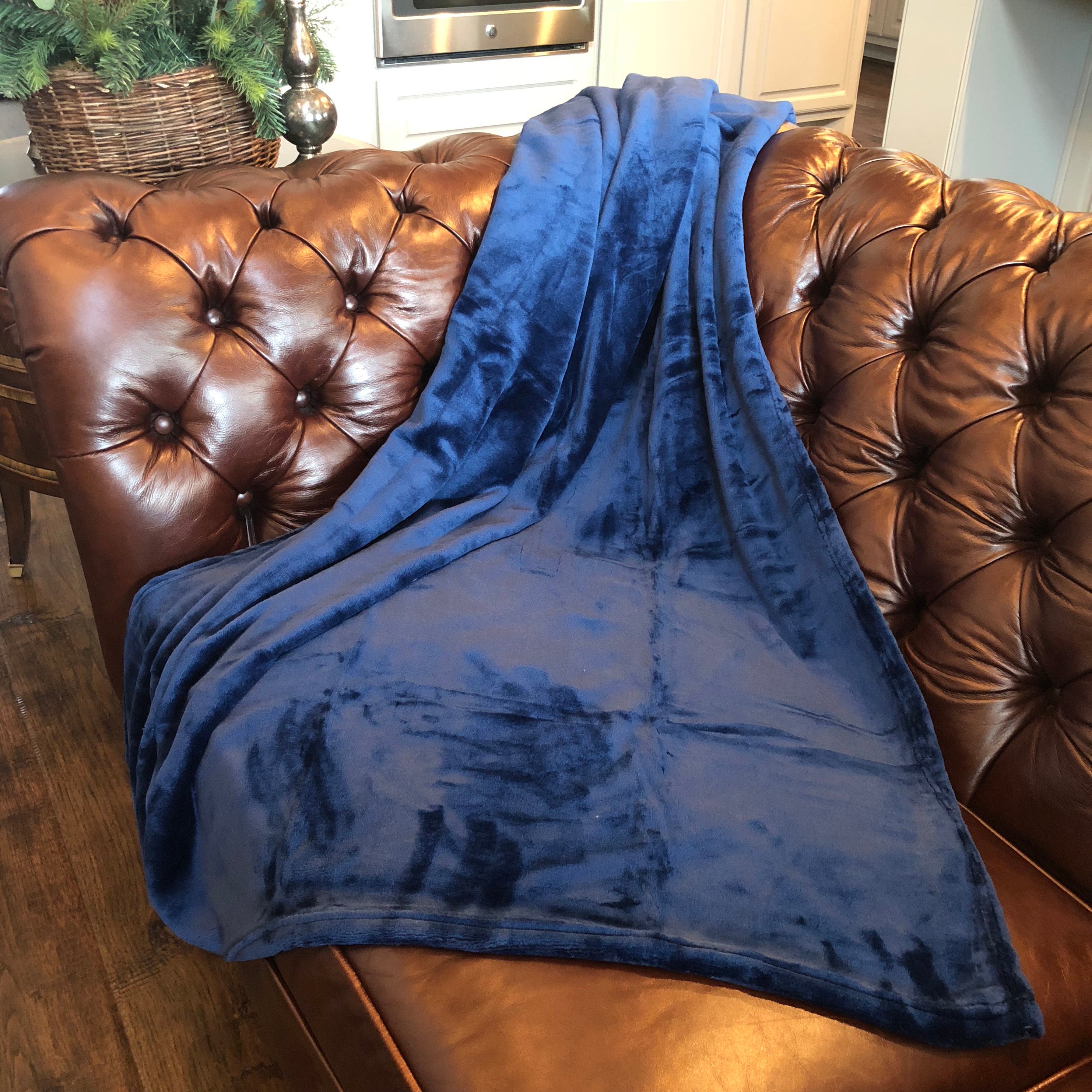 Light blue velvet blanket hot sale